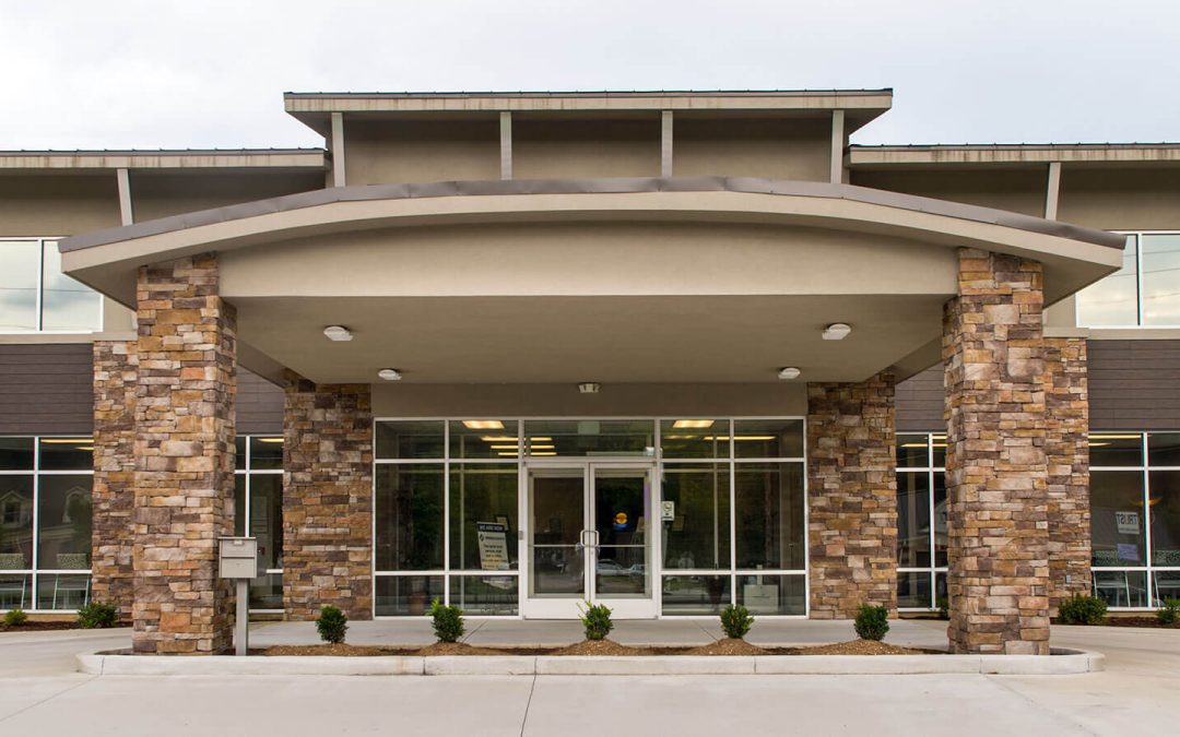 Stone Columns on Commercial Building - Horizon Stone